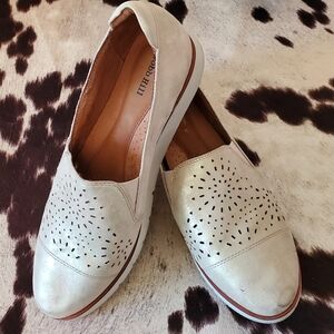 Cobb Hill Rockport Women’s Leather Laser Cut Flats Loafers Metallic Size 8.5